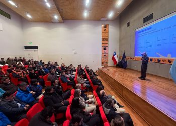 LA ARMADA Y PUERTO SAN ANTONIO REFUERZAN GESTIÓN DE EMERGENCIAS PORTUARIAS EN SEMINARIO QUE CONVOCÓ A EXPERTOS Y AUTORIDADES