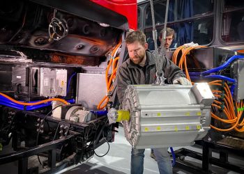 CÓMO LA INDUSTRIA ESTÁ FORMANDO EL TALENTO QUE NECESITA: EL MODELO QUE CONECTA ACADEMIA Y ELECTROMOVILIDAD EN CHILE