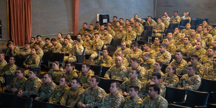 ALUMNOS DE LA ESCUELA DE INGENIEROS MILITARES CONOCIERON CÓMO FUNCIONA PUERTO SAN ANTONIO