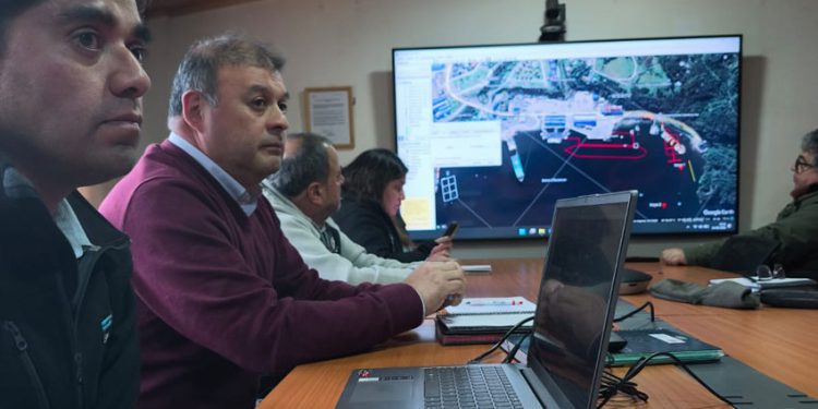 COMUNIDAD LOGÍSTICA PORTUARIA DE CHACABUCO ABORDA DETALLES OPERATIVOS DEL PROYECTO DE AMPLIACIÓN DEL ATRACADERO HUILLÍN