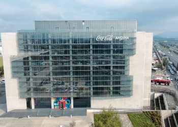 UN DÍA DENTRO DE COCA-COLA: DEL EMBOTELLADO AL PEDIDO
